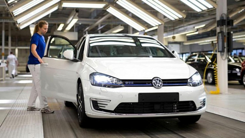 Ve Wolfsburgu bude Volkswagen vyrábět milion vozů ročně