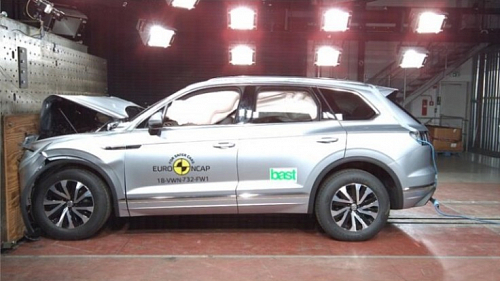 Volkswagen Touareg získal pět hvězdiček v testech bezpečnosti