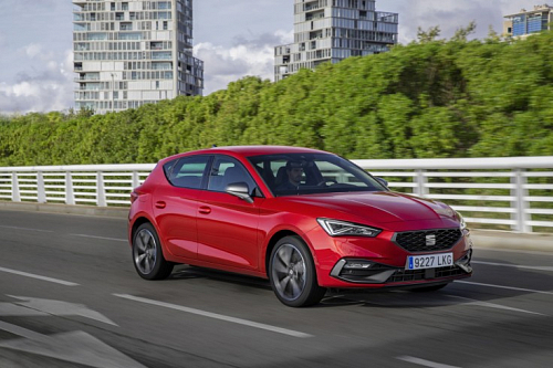 Zcela nový SEAT Leon obdržel pětihvězdičkové hodnocení v nových, přísnějších testech bezpečnosti Euro NCAP